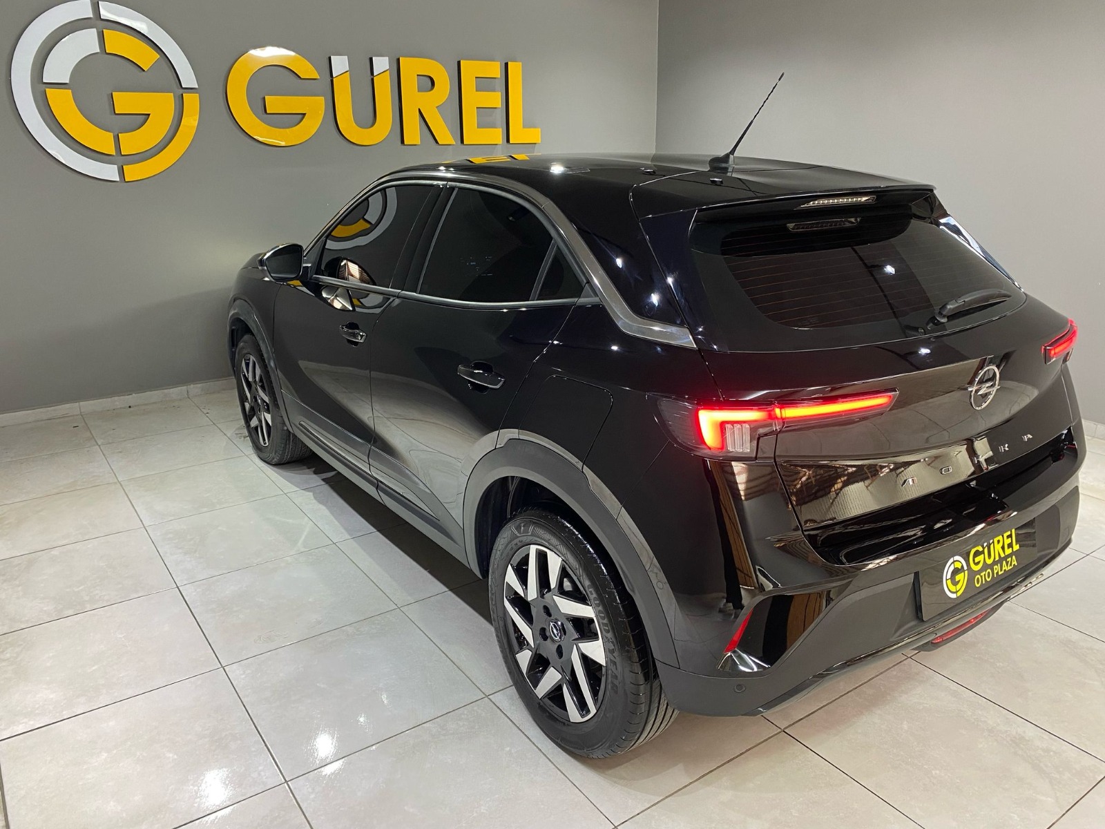 2024 Benzin Otomatik Opel Mokka Siyah Gürel Tasarım Aksesuar Otomotiv San. Tic. Ltd. Şti.