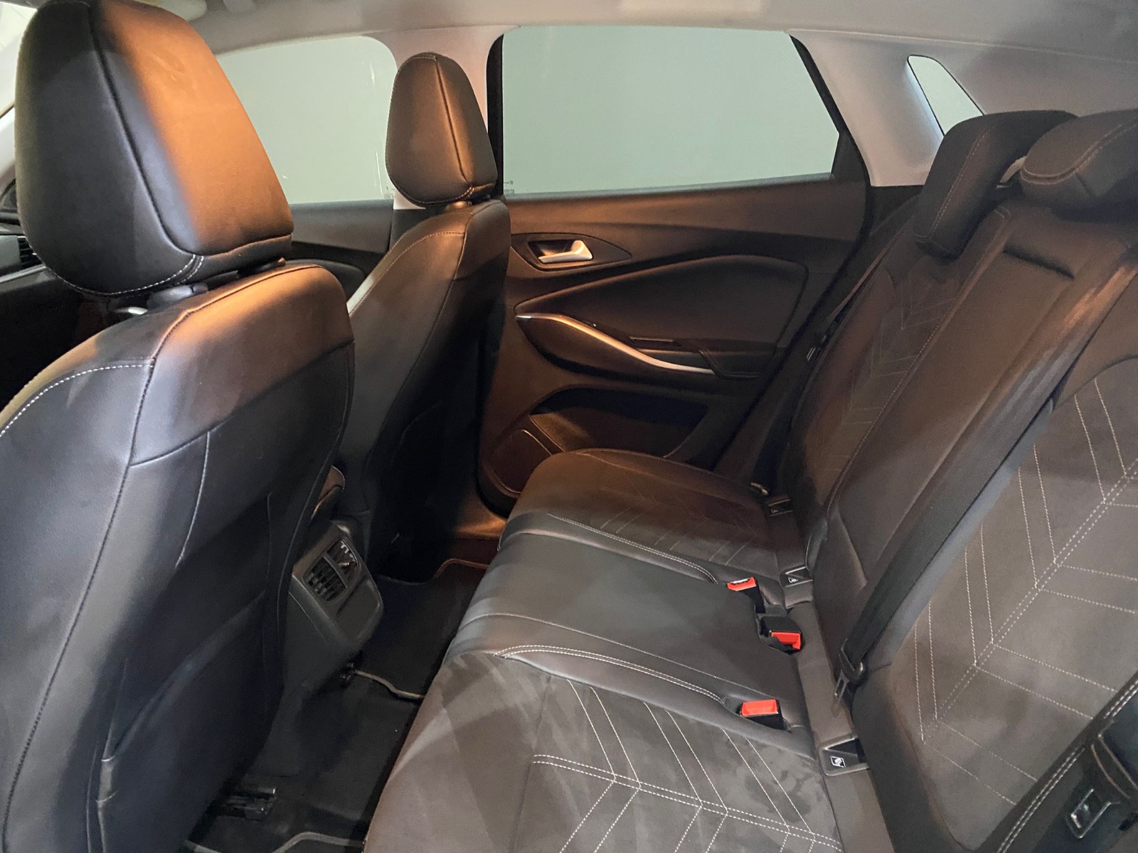 2023 Dizel Otomatik Opel Grandland Siyah Gürel Tasarım Aksesuar Otomotiv San. Tic. Ltd. Şti.