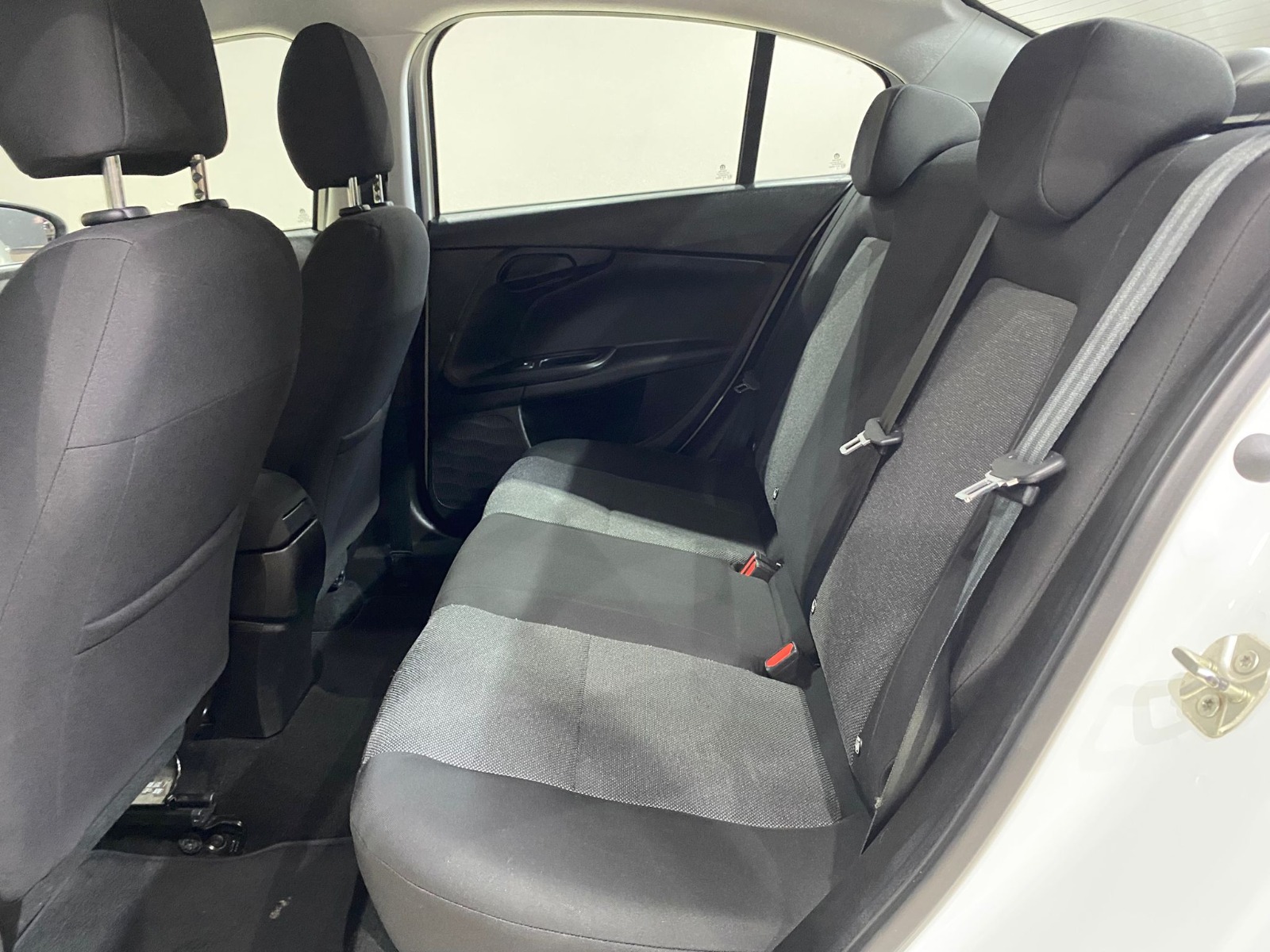 2023 Dizel Manuel Fiat Egea Beyaz Gürel Tasarım Aksesuar Otomotiv San. Tic. Ltd. Şti.