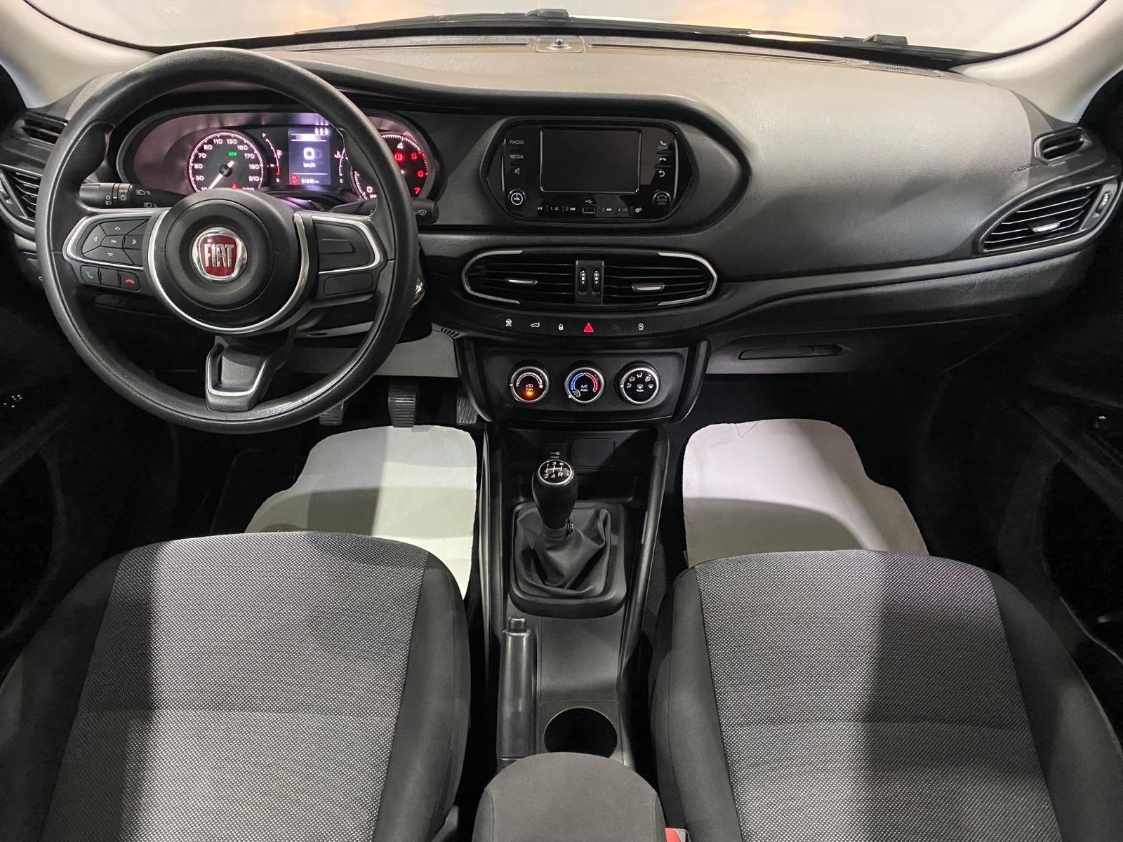 2023 Dizel Manuel Fiat Egea Beyaz Gürel Tasarım Aksesuar Otomotiv San. Tic. Ltd. Şti.