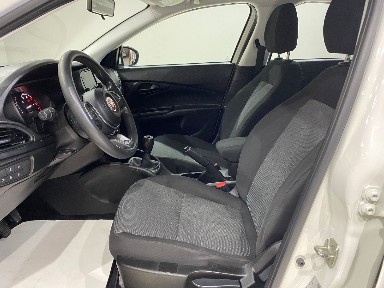 2023 Dizel Manuel Fiat Egea Beyaz Gürel Tasarım Aksesuar Otomotiv San. Tic. Ltd. Şti.