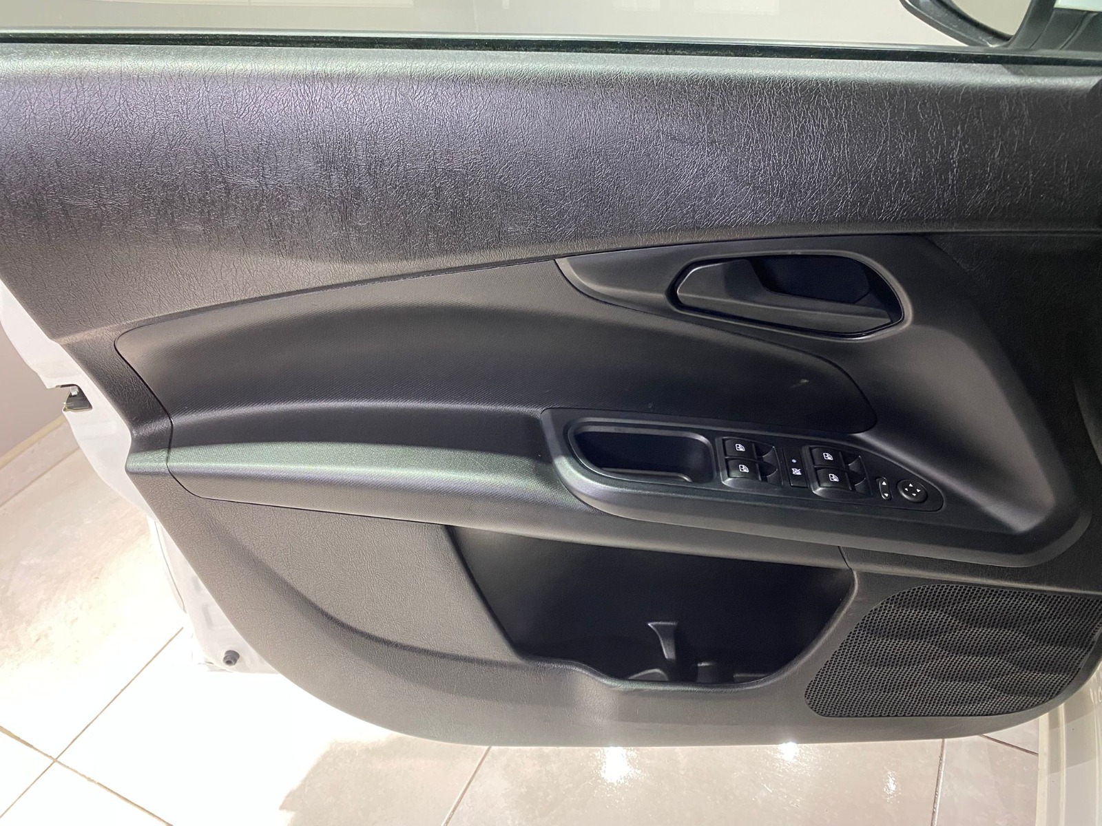 2023 Dizel Manuel Fiat Egea Beyaz Gürel Tasarım Aksesuar Otomotiv San. Tic. Ltd. Şti.