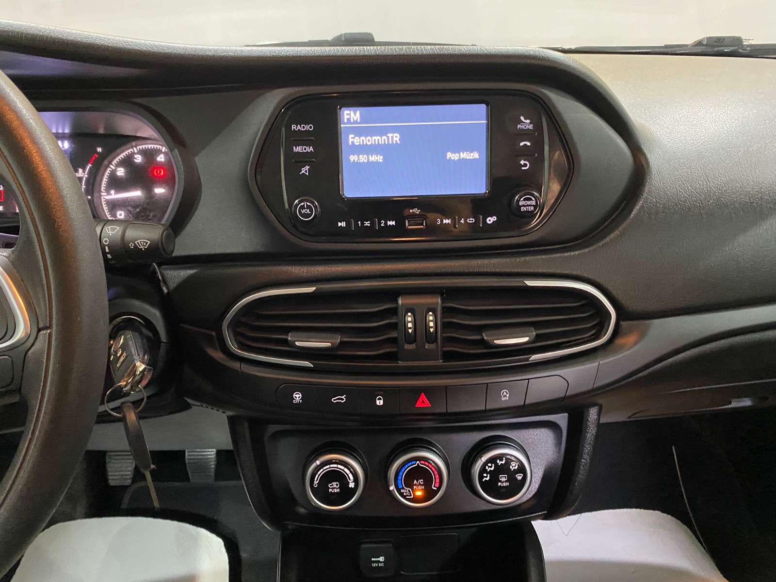 2022 Dizel Manuel Fiat Egea Beyaz Gürel Tasarım Aksesuar Otomotiv San. Tic. Ltd. Şti.