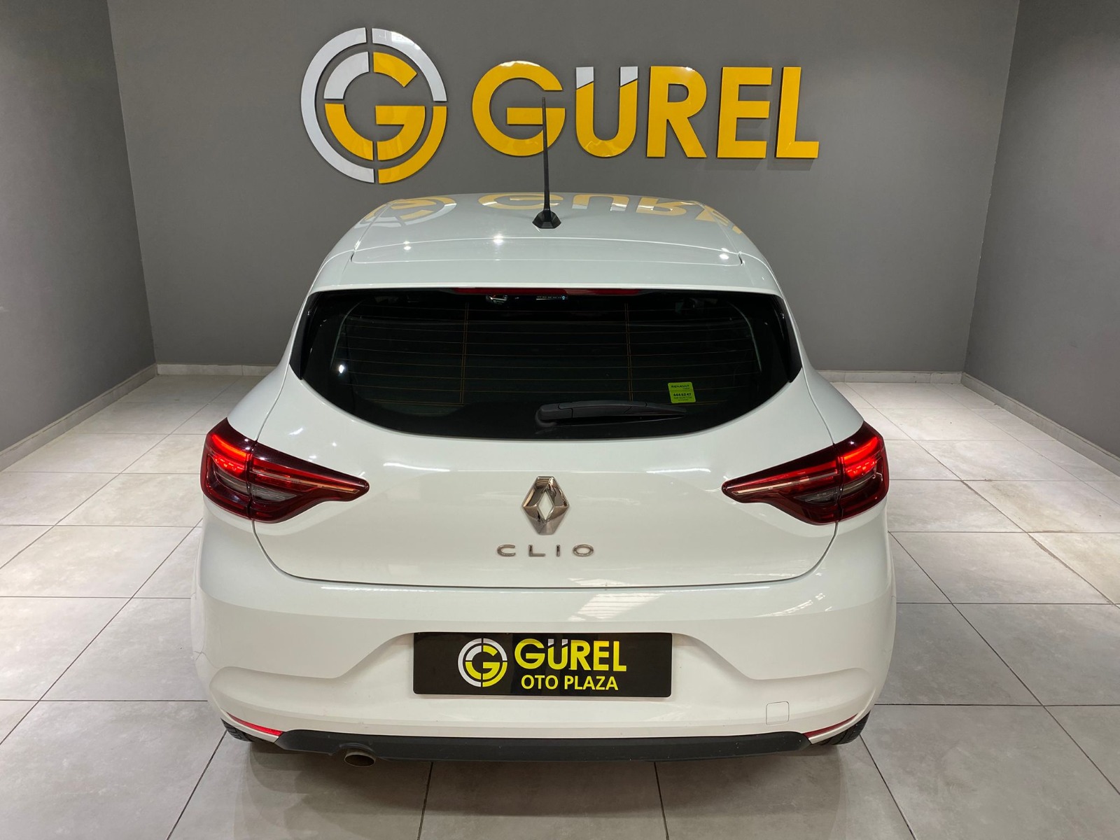 2023 Benzin Otomatik Renault Clio Beyaz Gürel Tasarım Aksesuar Otomotiv San. Tic. Ltd. Şti.