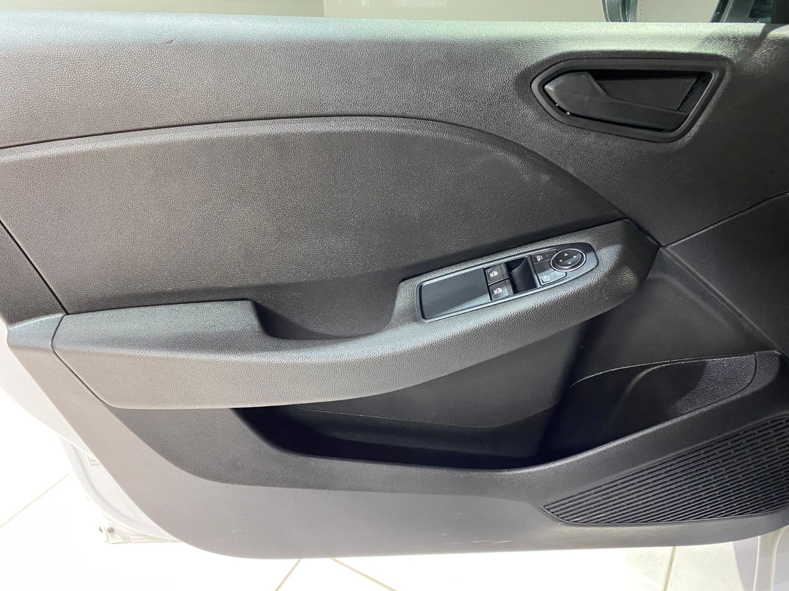 2023 Benzin Otomatik Renault Clio Beyaz Gürel Tasarım Aksesuar Otomotiv San. Tic. Ltd. Şti.