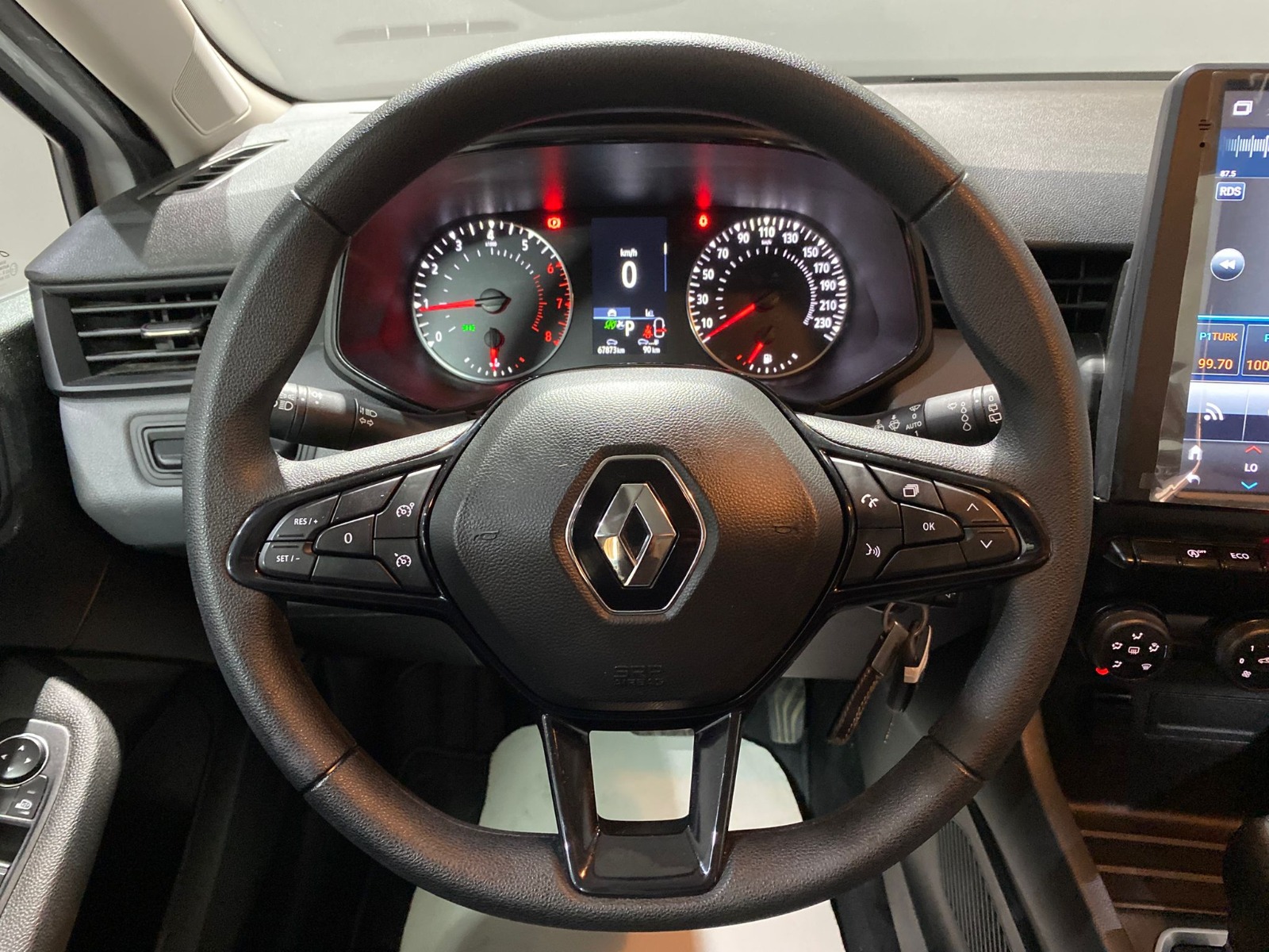 2023 Benzin Otomatik Renault Clio Beyaz Gürel Tasarım Aksesuar Otomotiv San. Tic. Ltd. Şti.