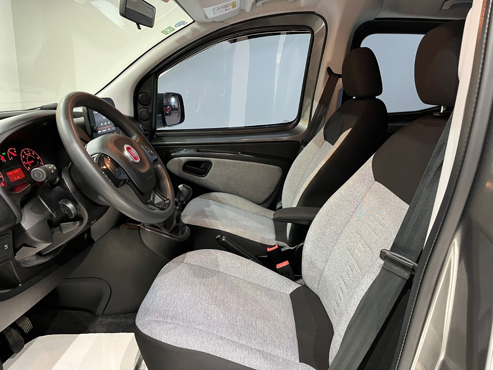 2024 Benzin + LPG Manuel Fiat Fiorino Gri Gürel Tasarım Aksesuar Otomotiv San. Tic. Ltd. Şti.