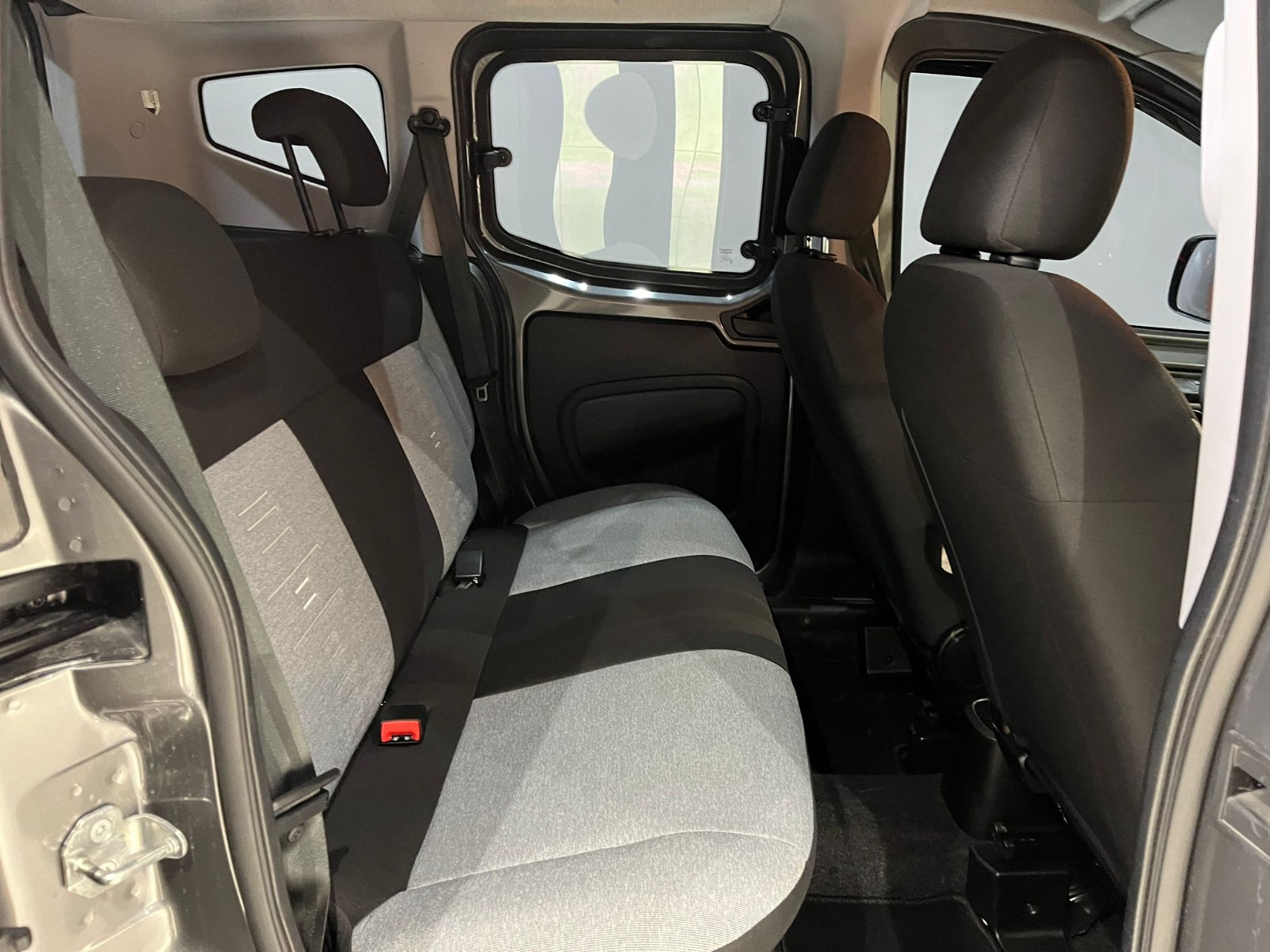 2024 Benzin + LPG Manuel Fiat Fiorino Gri Gürel Tasarım Aksesuar Otomotiv San. Tic. Ltd. Şti.