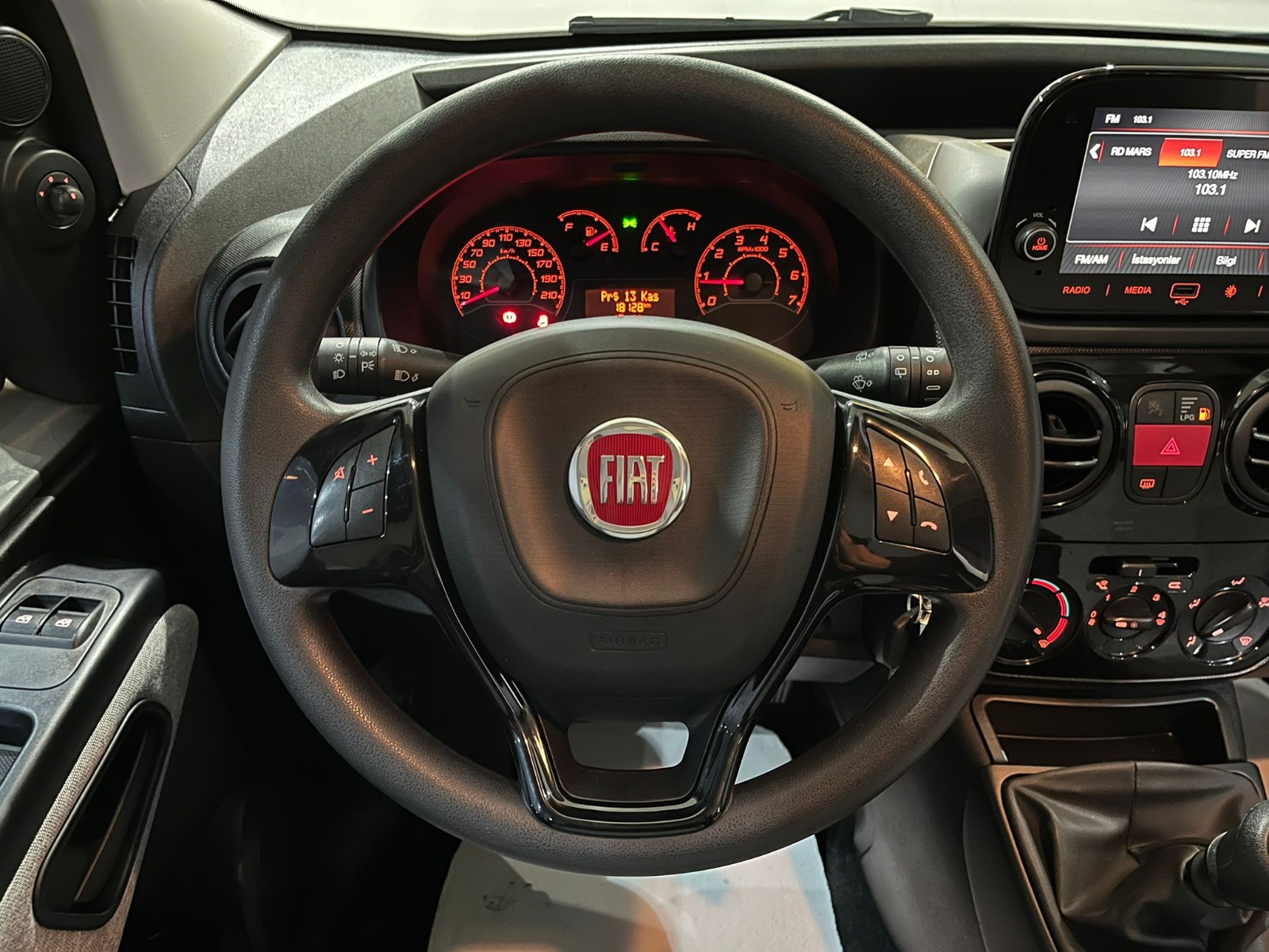 2024 Benzin + LPG Manuel Fiat Fiorino Gri Gürel Tasarım Aksesuar Otomotiv San. Tic. Ltd. Şti.