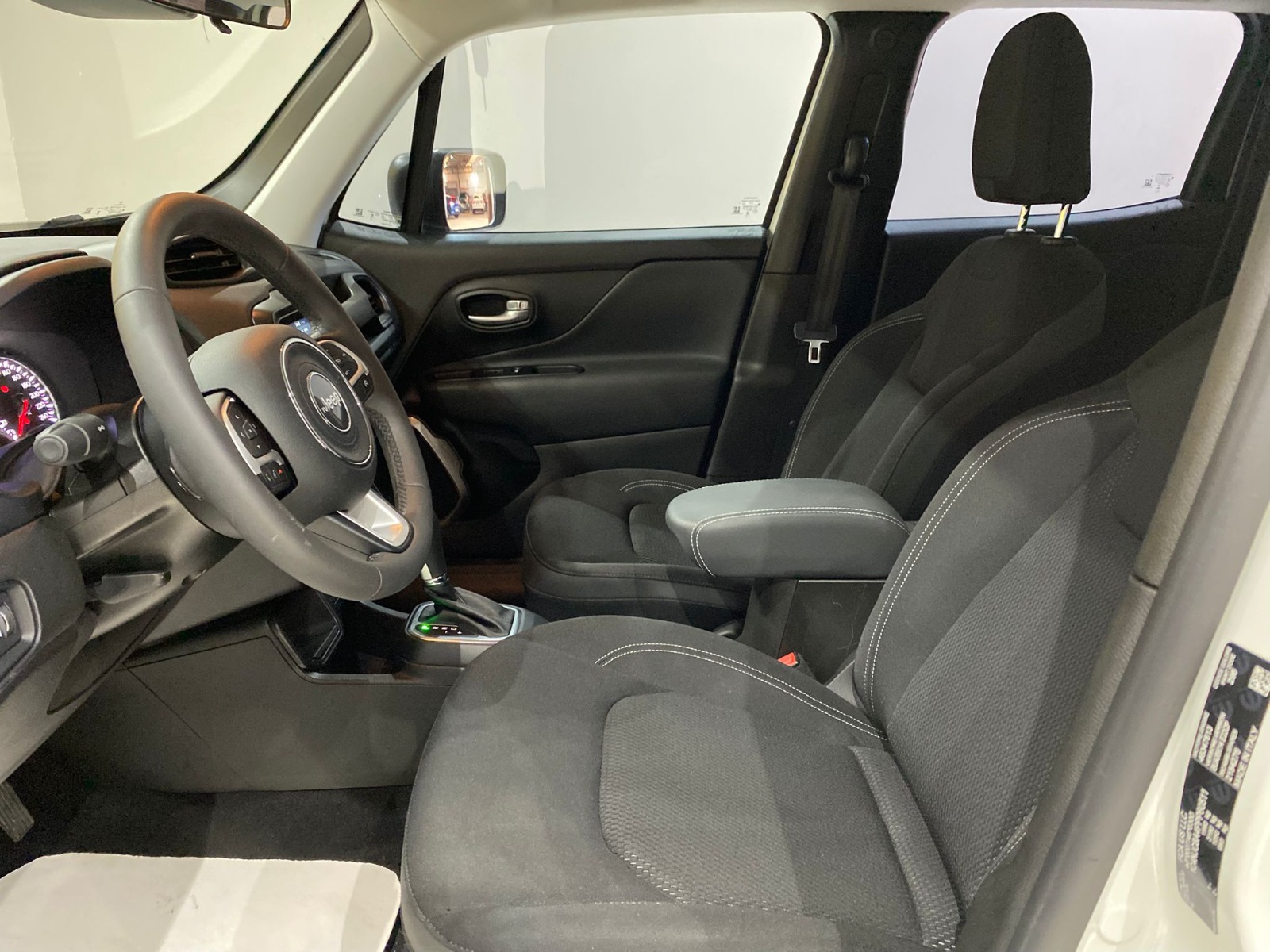 2023 MHEV Otomatik Jeep Renegade Beyaz Gürel Tasarım Aksesuar Otomotiv San. Tic. Ltd. Şti.