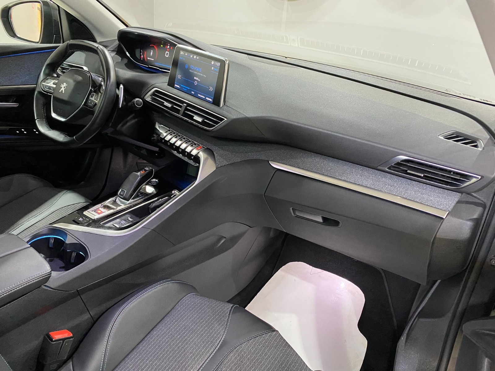 2020 Benzin Otomatik Peugeot 3008 Gri Gürel Tasarım Aksesuar Otomotiv San. Tic. Ltd. Şti.