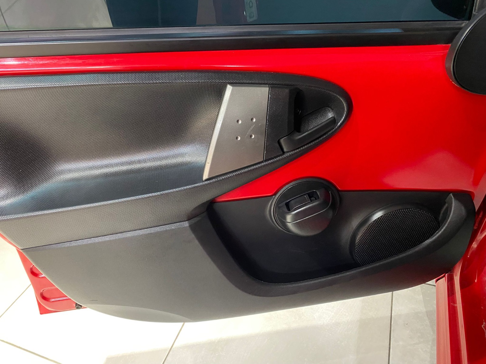 2013 Benzin Otomatik Citroen C1 Kırmızı Gürel Tasarım Aksesuar Otomotiv San. Tic. Ltd. Şti.