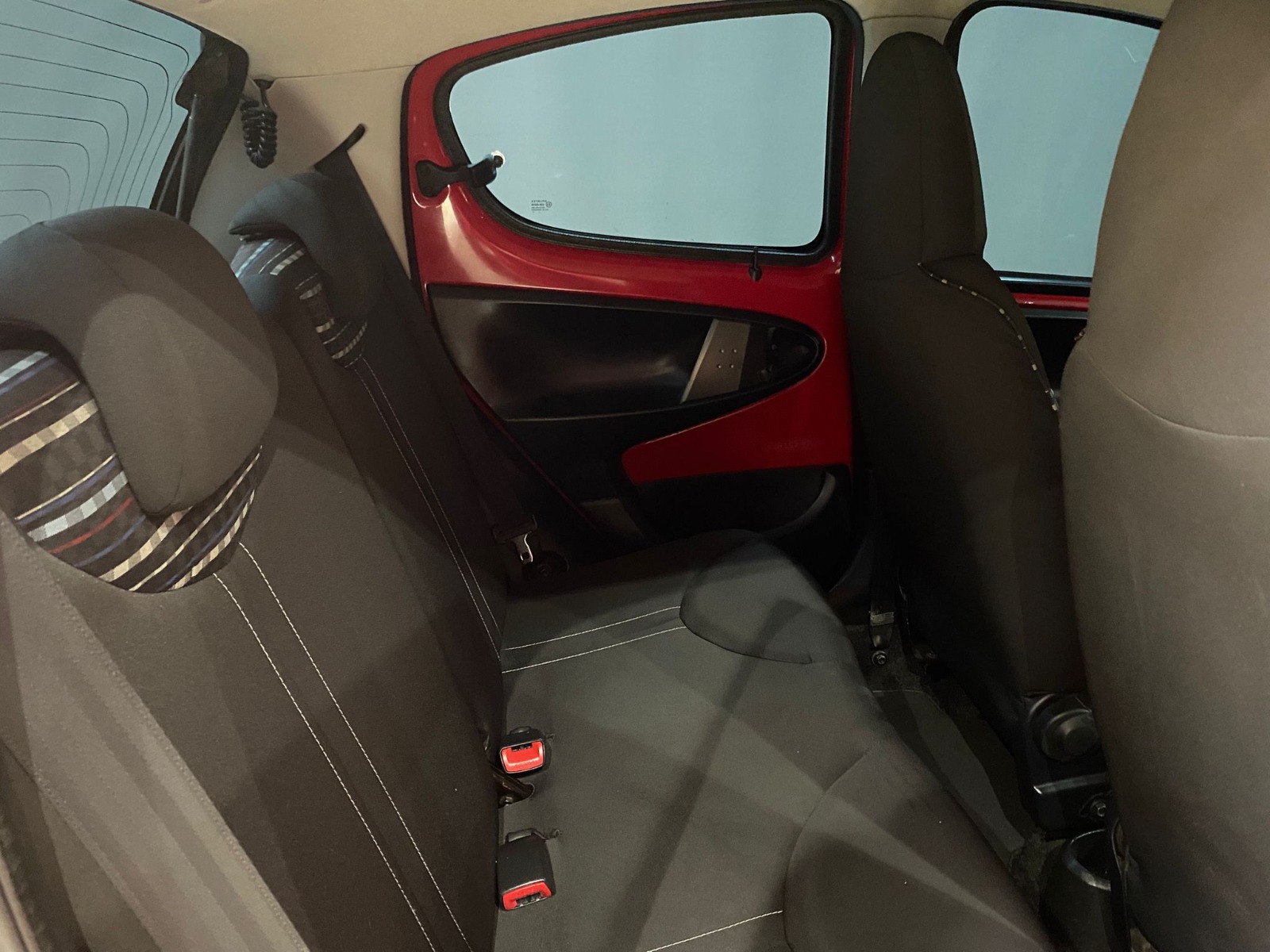 2013 Benzin Otomatik Citroen C1 Kırmızı Gürel Tasarım Aksesuar Otomotiv San. Tic. Ltd. Şti.
