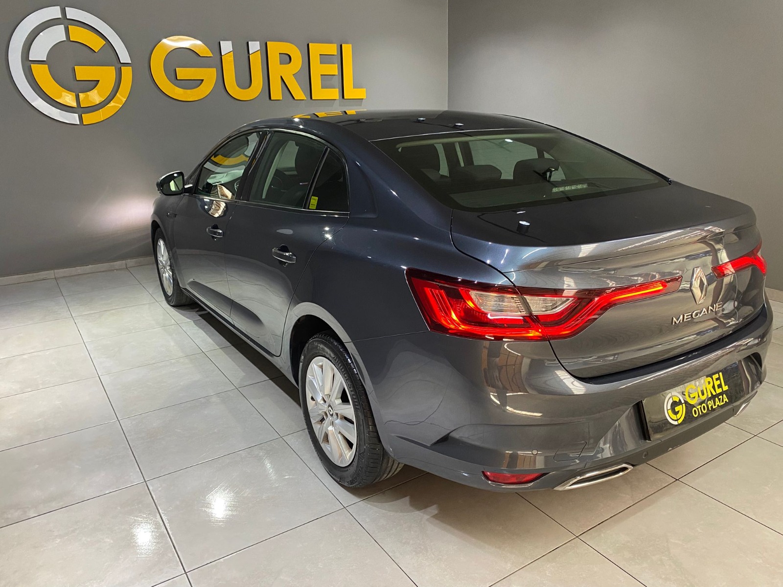 2022 Benzin Otomatik Renault Megane Gri Gürel Tasarım Aksesuar Otomotiv San. Tic. Ltd. Şti.