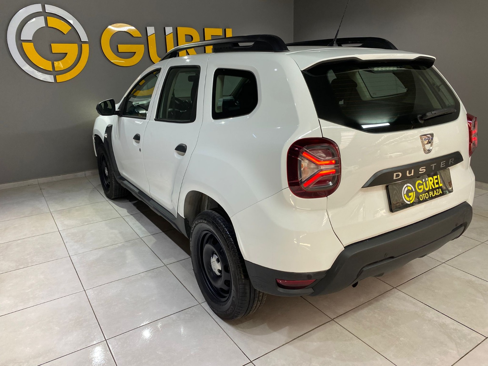 2022 Benzin Otomatik Dacia Duster Beyaz Gürel Tasarım Aksesuar Otomotiv San. Tic. Ltd. Şti.