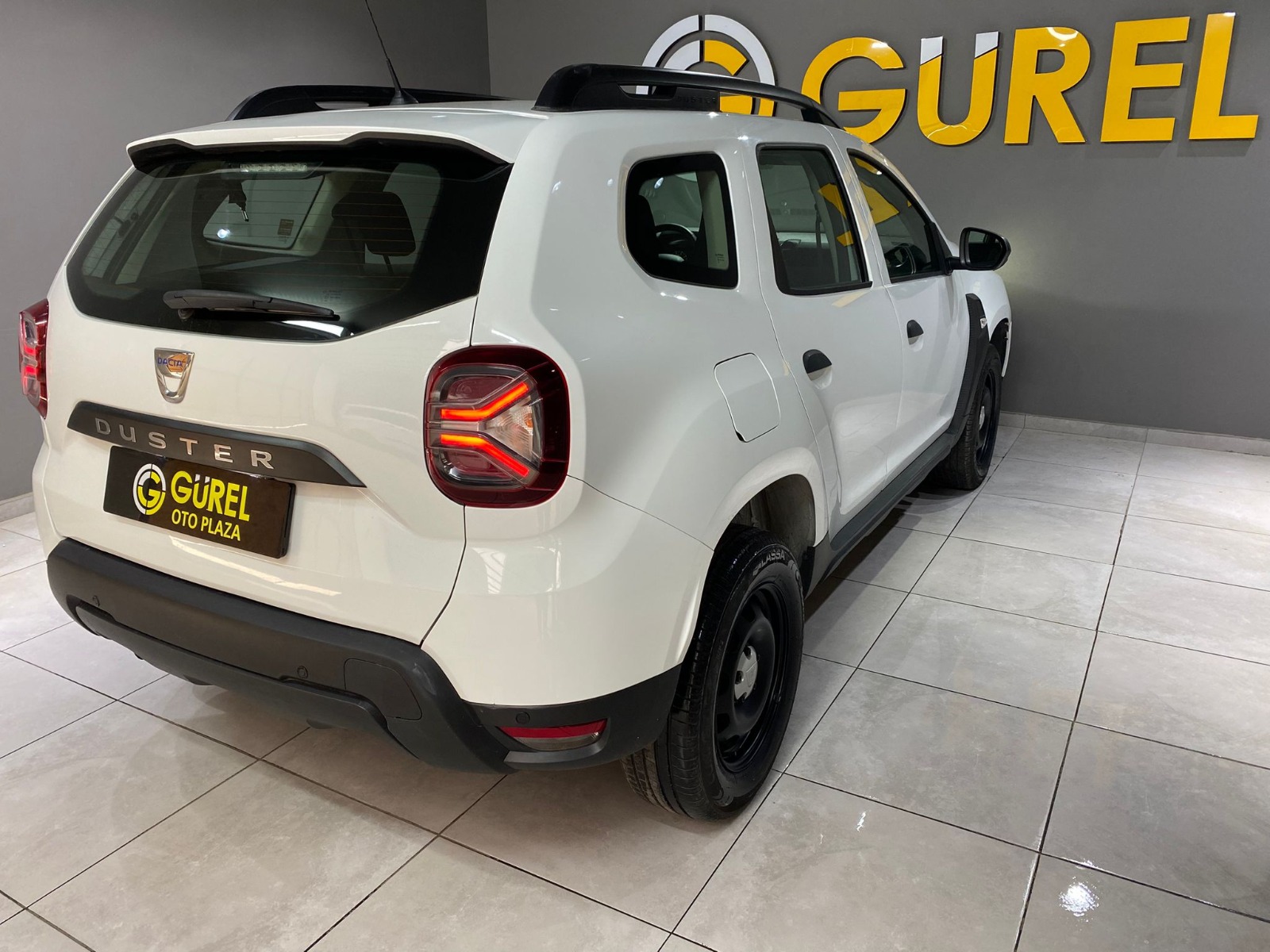 2022 Benzin Otomatik Dacia Duster Beyaz Gürel Tasarım Aksesuar Otomotiv San. Tic. Ltd. Şti.
