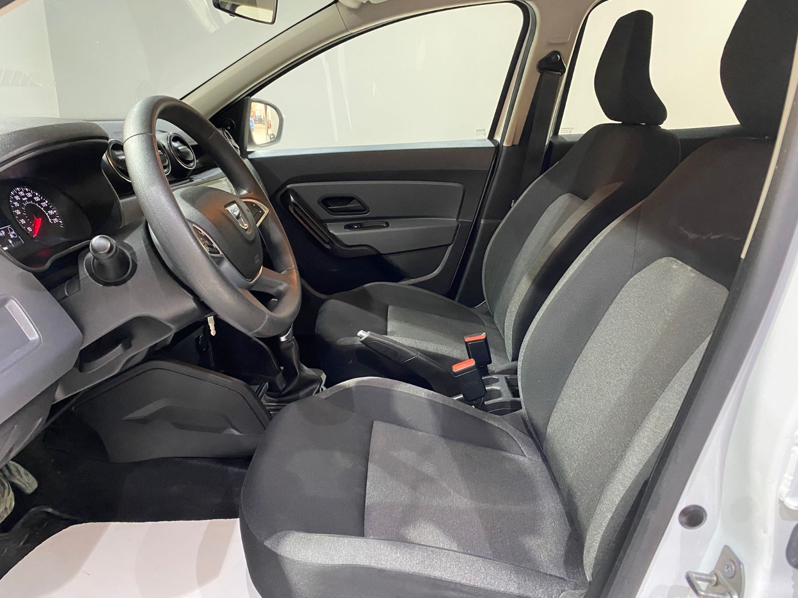2022 Benzin Otomatik Dacia Duster Beyaz Gürel Tasarım Aksesuar Otomotiv San. Tic. Ltd. Şti.