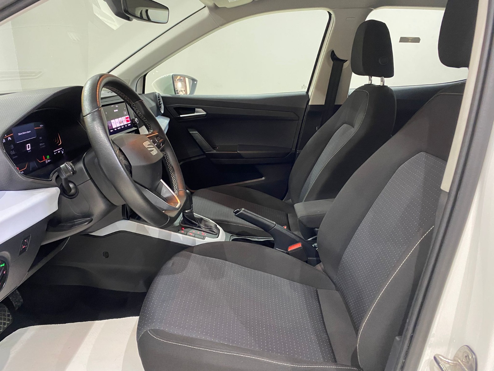 2024 Benzin Otomatik Seat Arona Beyaz Gürel Tasarım Aksesuar Otomotiv San. Tic. Ltd. Şti.