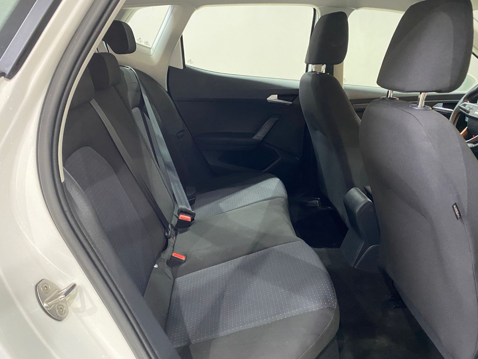 2024 Benzin Otomatik Seat Arona Beyaz Gürel Tasarım Aksesuar Otomotiv San. Tic. Ltd. Şti.