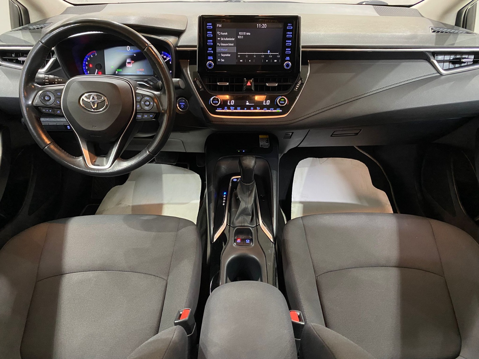2022 Hybrid Otomatik Toyota Corolla Beyaz Gürel Tasarım Aksesuar Otomotiv San. Tic. Ltd. Şti.