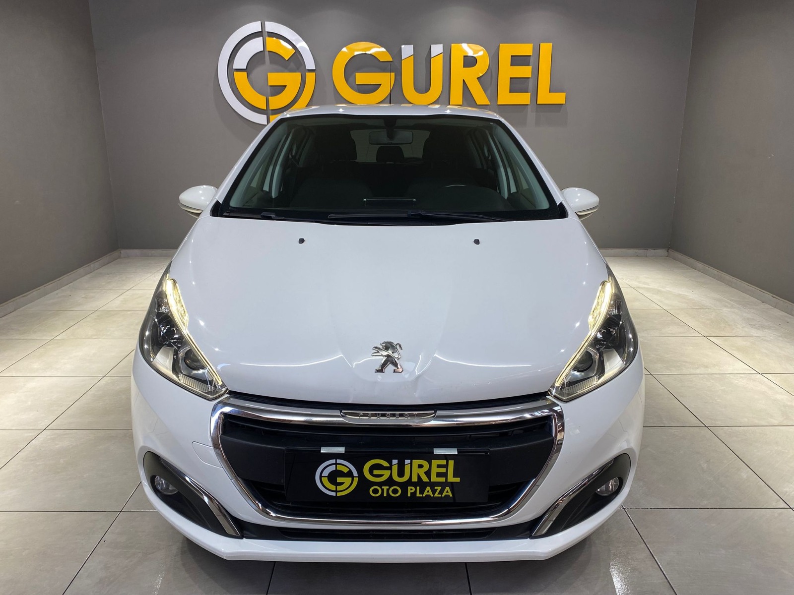 2017 Benzin Otomatik Peugeot 208 Beyaz Gürel Tasarım Aksesuar Otomotiv San. Tic. Ltd. Şti.