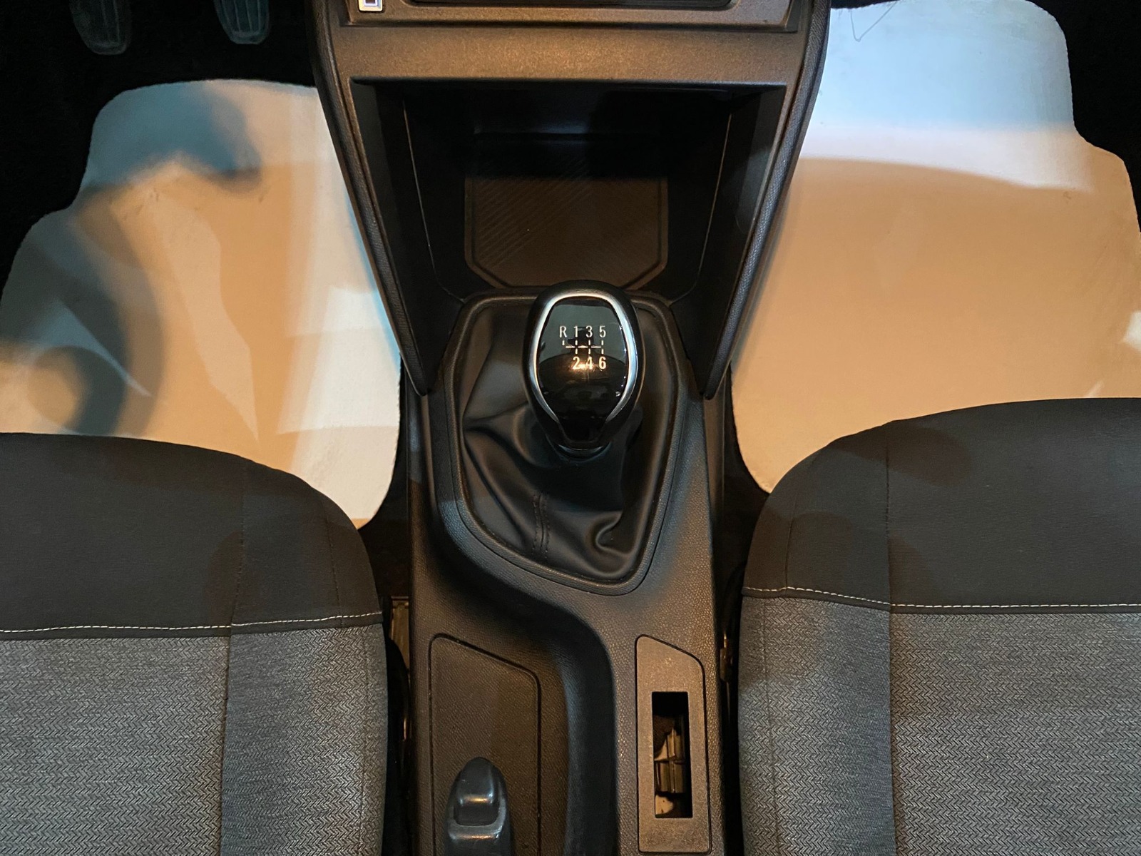 2022 Benzin Manuel Citroen C4 Beyaz Gürel Tasarım Aksesuar Otomotiv San. Tic. Ltd. Şti.