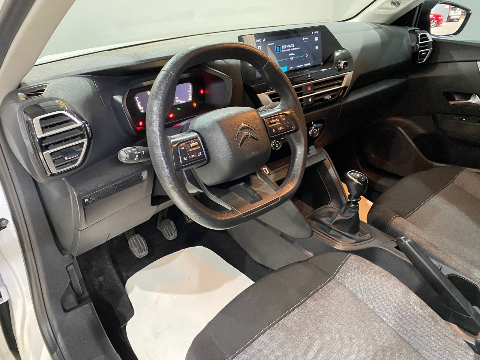 2022 Benzin Manuel Citroen C4 Beyaz Gürel Tasarım Aksesuar Otomotiv San. Tic. Ltd. Şti.