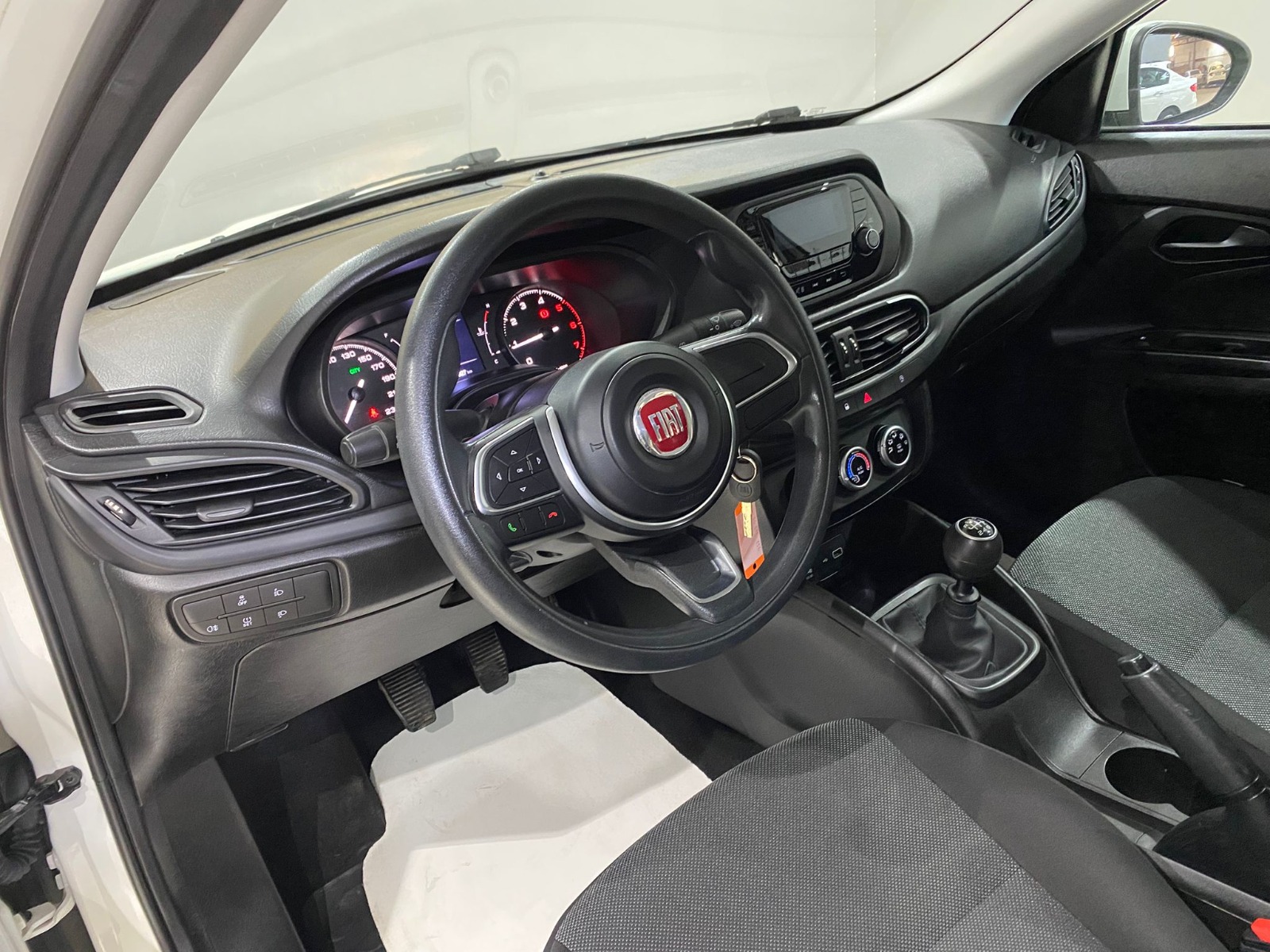 2021 Dizel Manuel Fiat Egea Beyaz Gürel Tasarım Aksesuar Otomotiv San. Tic. Ltd. Şti.