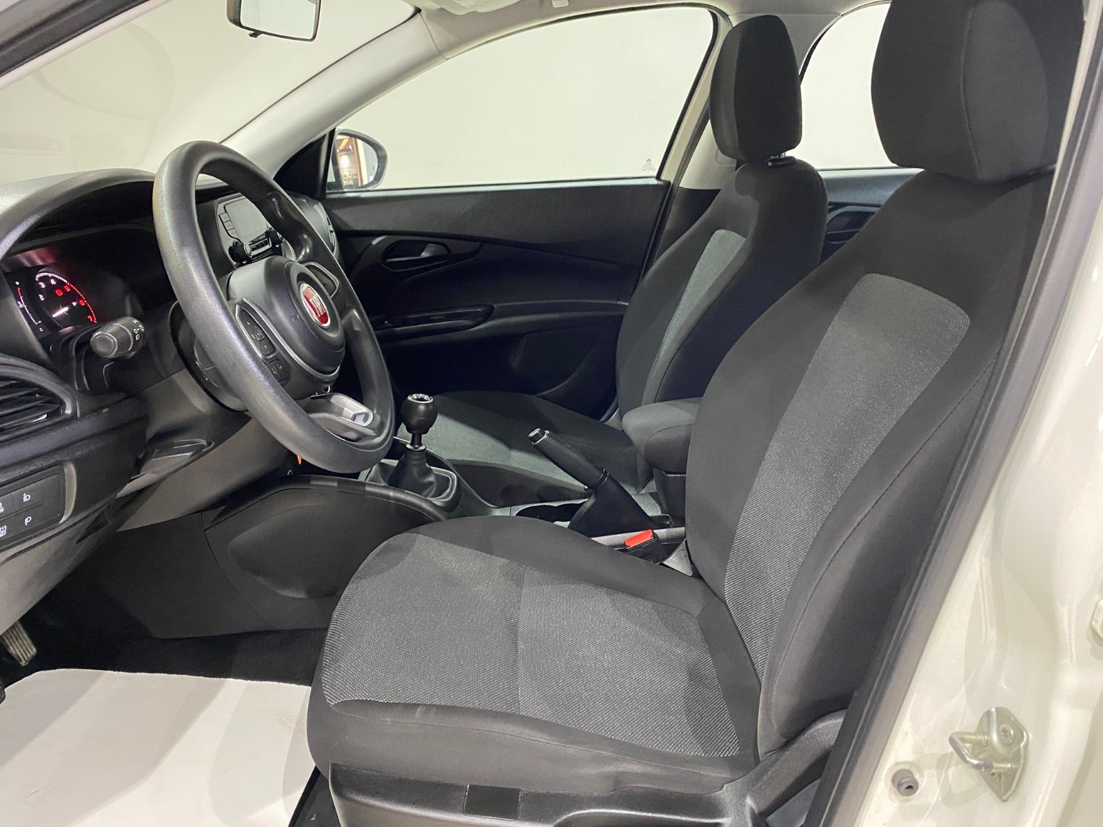 2021 Dizel Manuel Fiat Egea Beyaz Gürel Tasarım Aksesuar Otomotiv San. Tic. Ltd. Şti.