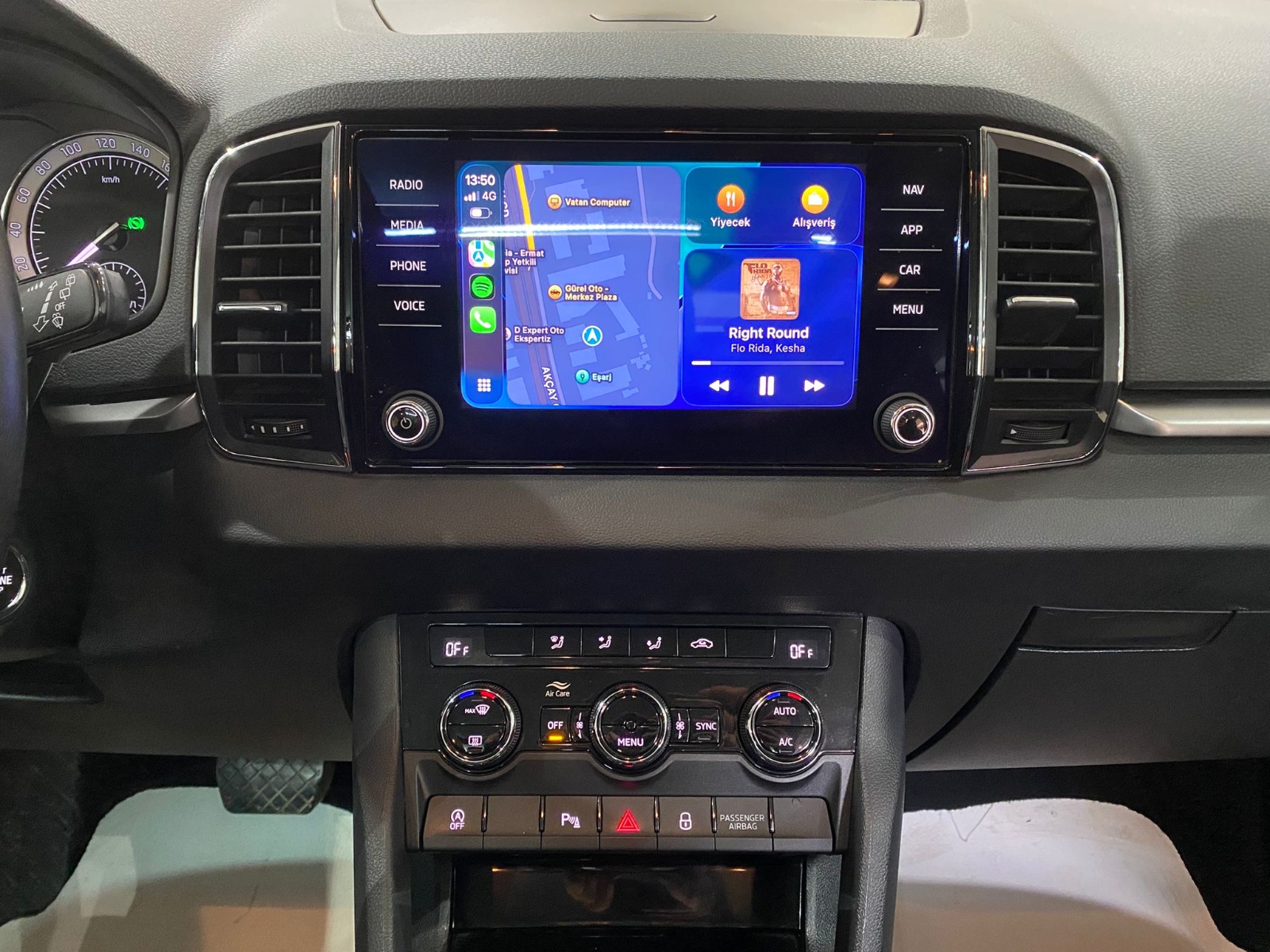 2022 Benzin Otomatik Skoda Karoq Gri Gürel Tasarım Aksesuar Otomotiv San. Tic. Ltd. Şti.