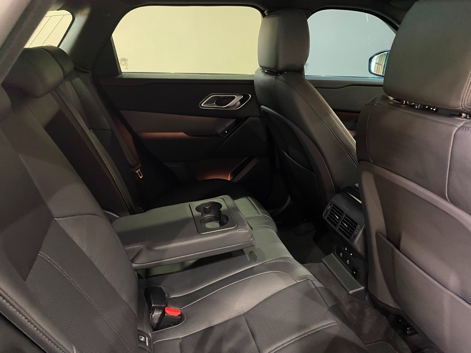 2024 Dizel Otomatik Land Rover Range Rover Velar Siyah Gürel Tasarım Aksesuar Otomotiv San. Tic. Ltd. Şti.