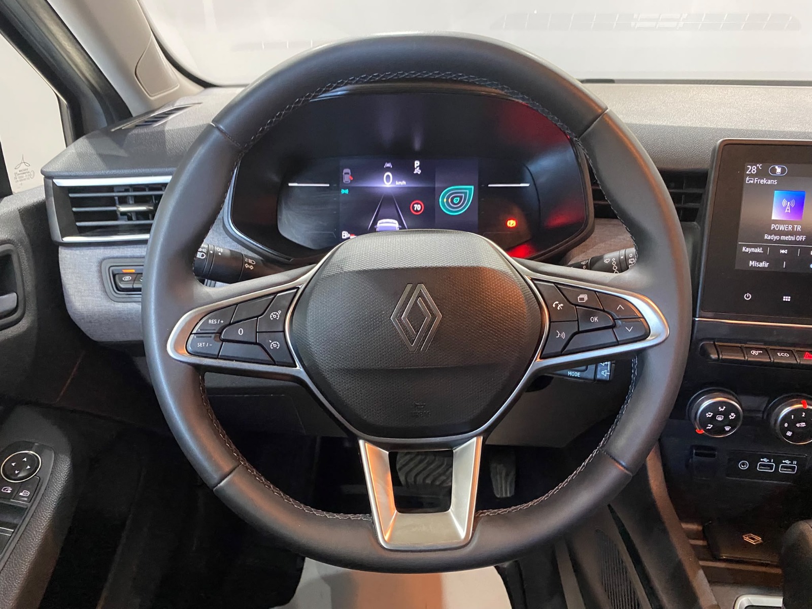 2026 Benzin Otomatik Renault Clio Gri Gürel Tasarım Aksesuar Otomotiv San. Tic. Ltd. Şti.