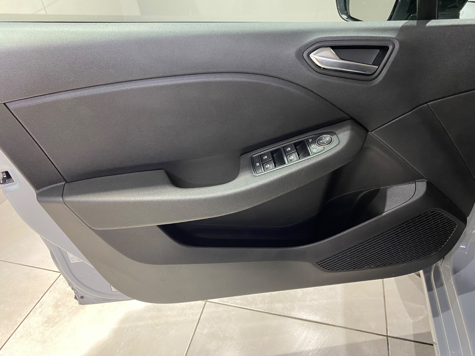 2026 Benzin Otomatik Renault Clio Gri Gürel Tasarım Aksesuar Otomotiv San. Tic. Ltd. Şti.
