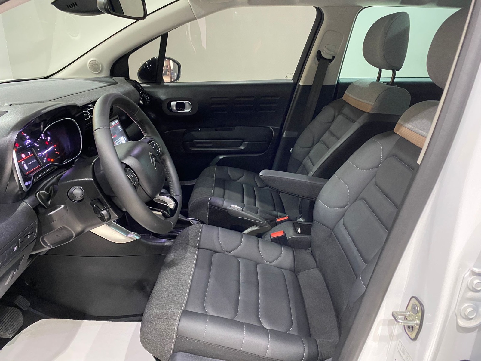 2023 Benzin Otomatik Citroen C3 AirCross Beyaz Gürel Tasarım Aksesuar Otomotiv San. Tic. Ltd. Şti.