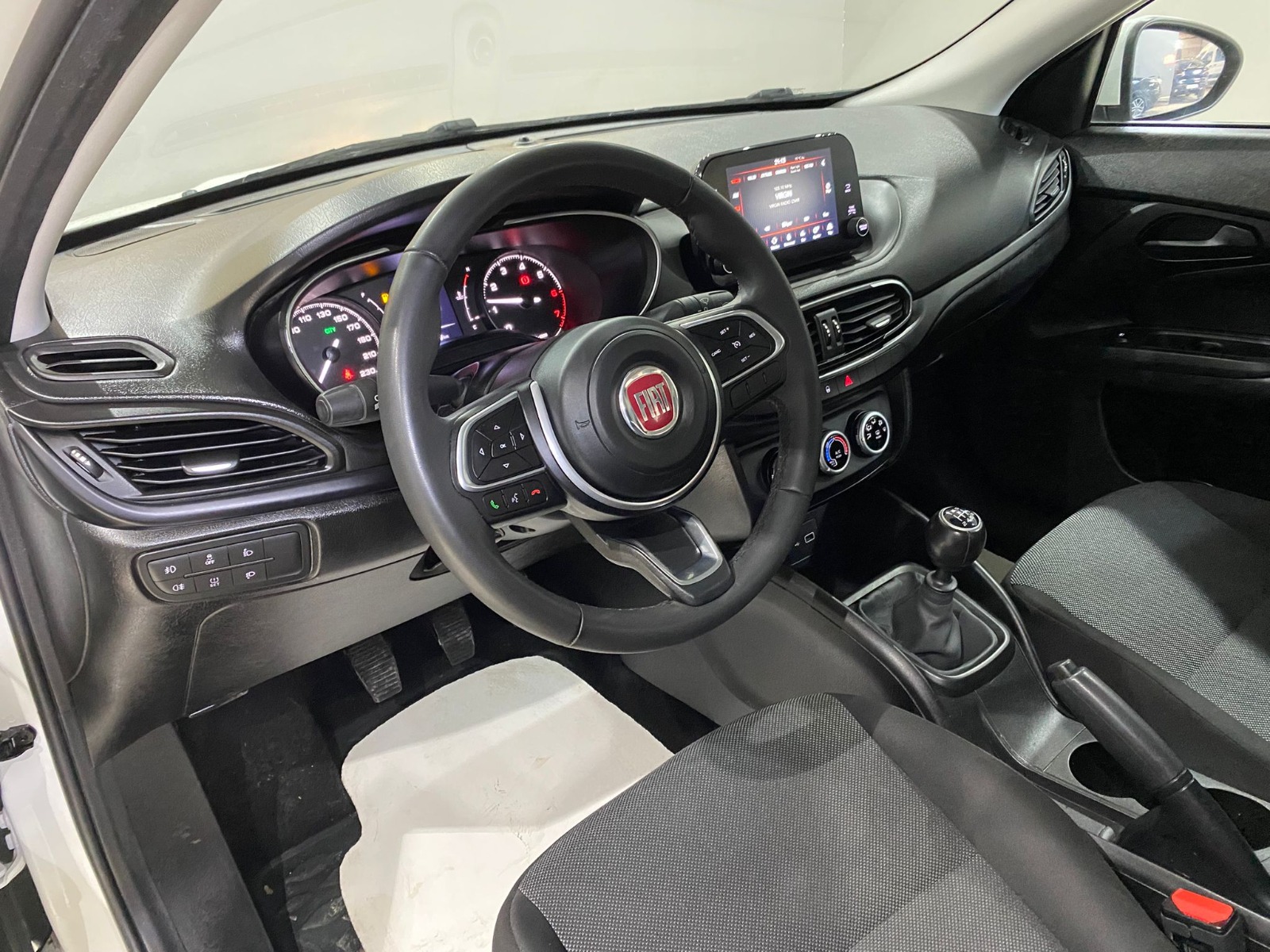 2023 Benzin Manuel Fiat Egea Beyaz Gürel Tasarım Aksesuar Otomotiv San. Tic. Ltd. Şti.