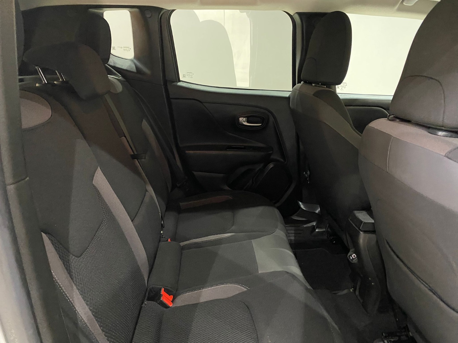 2022 Benzin Otomatik Jeep Renegade Gri Gürel Tasarım Aksesuar Otomotiv San. Tic. Ltd. Şti.