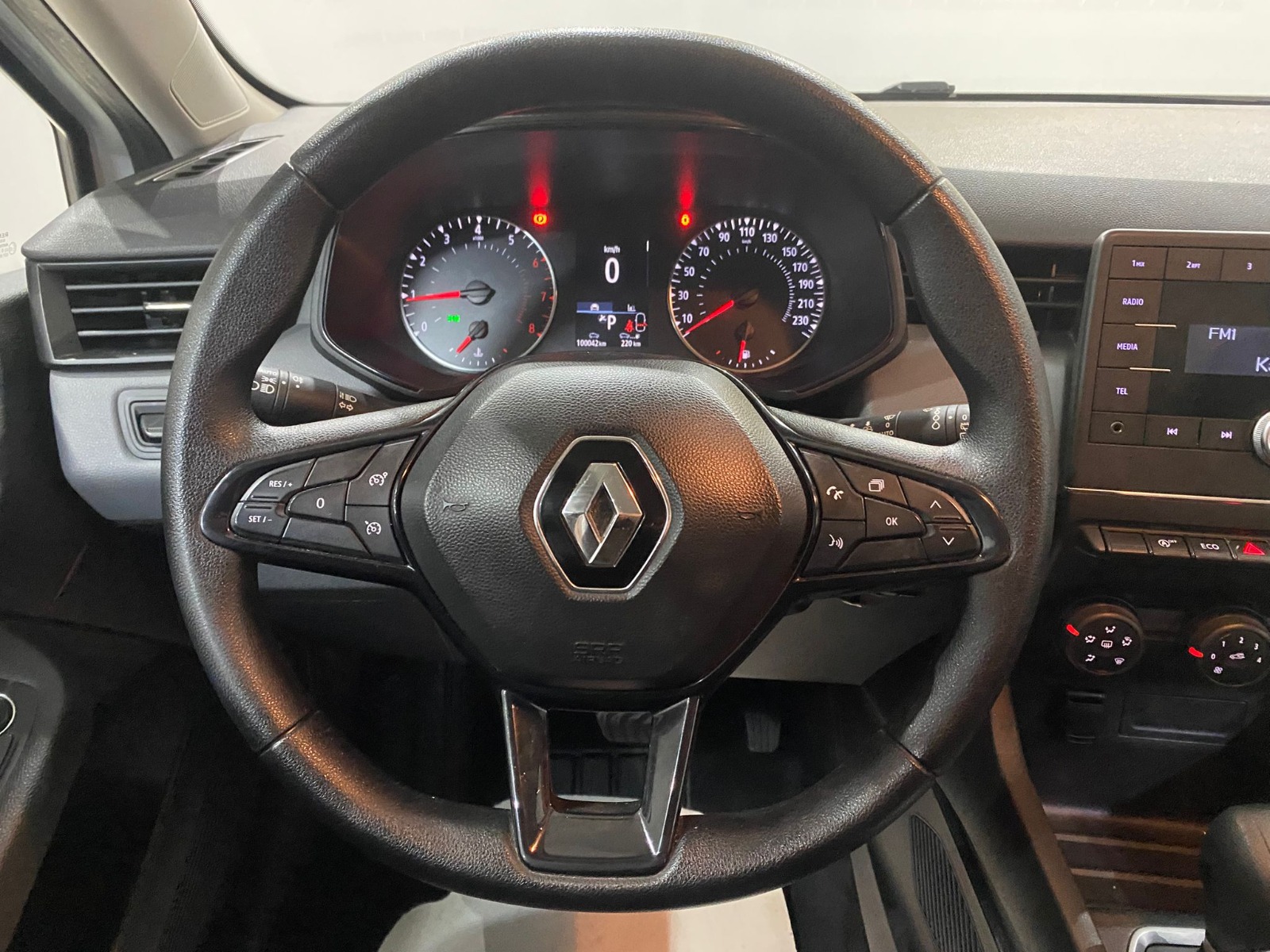 2022 Benzin Otomatik Renault Clio Beyaz Gürel Tasarım Aksesuar Otomotiv San. Tic. Ltd. Şti.