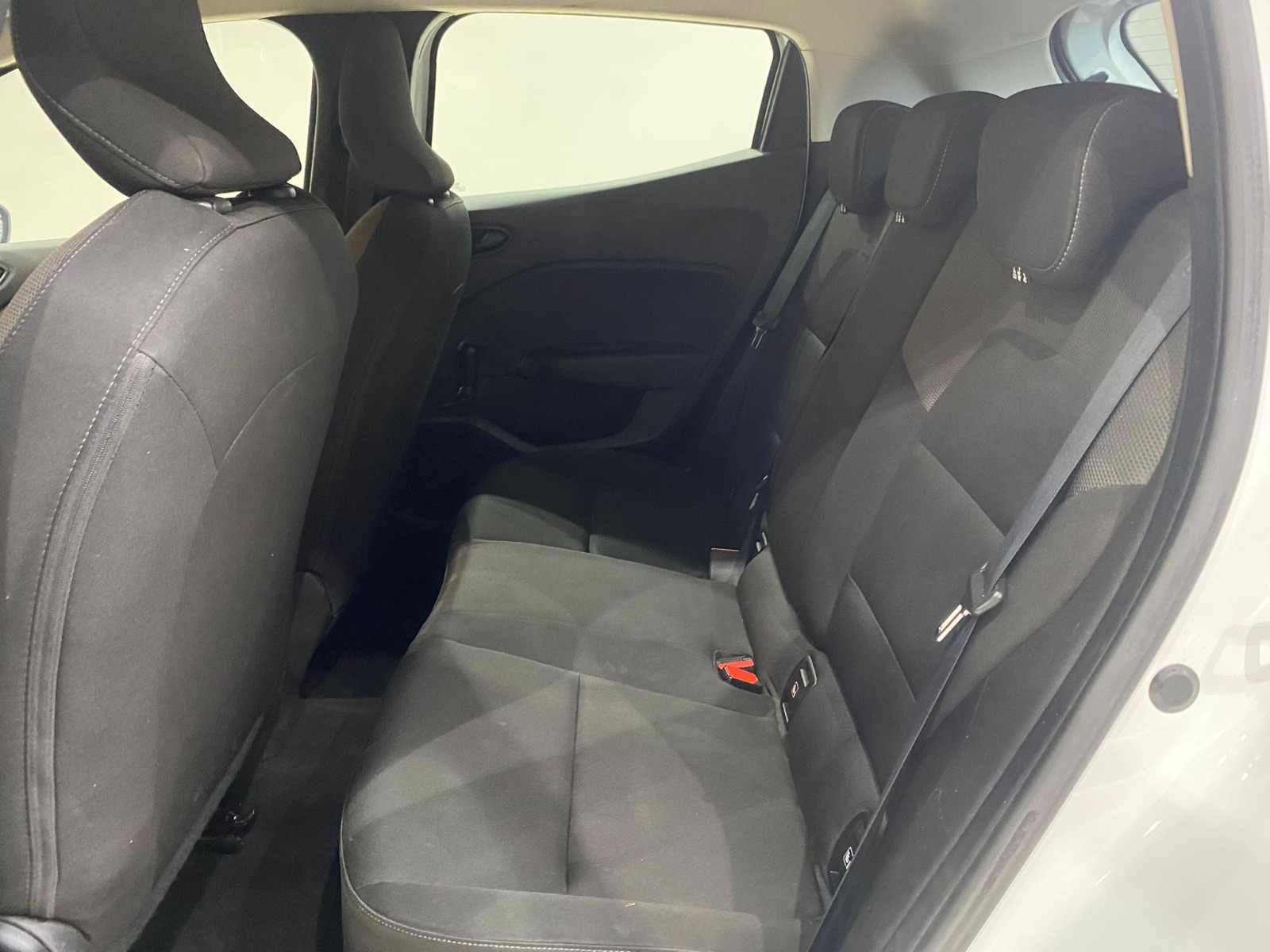 2022 Benzin Otomatik Renault Clio Beyaz Gürel Tasarım Aksesuar Otomotiv San. Tic. Ltd. Şti.