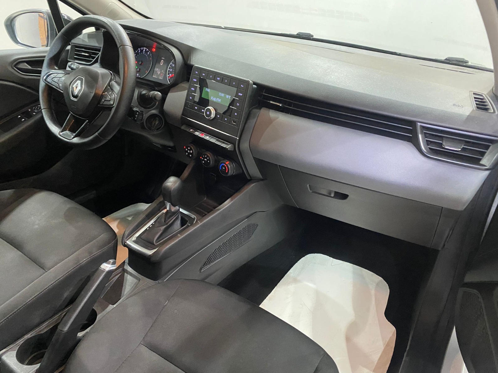 2022 Benzin Otomatik Renault Clio Beyaz Gürel Tasarım Aksesuar Otomotiv San. Tic. Ltd. Şti.