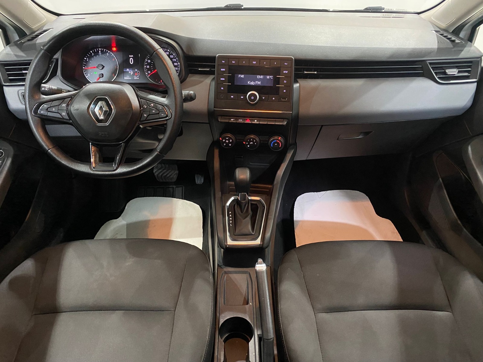 2022 Benzin Otomatik Renault Clio Beyaz Gürel Tasarım Aksesuar Otomotiv San. Tic. Ltd. Şti.