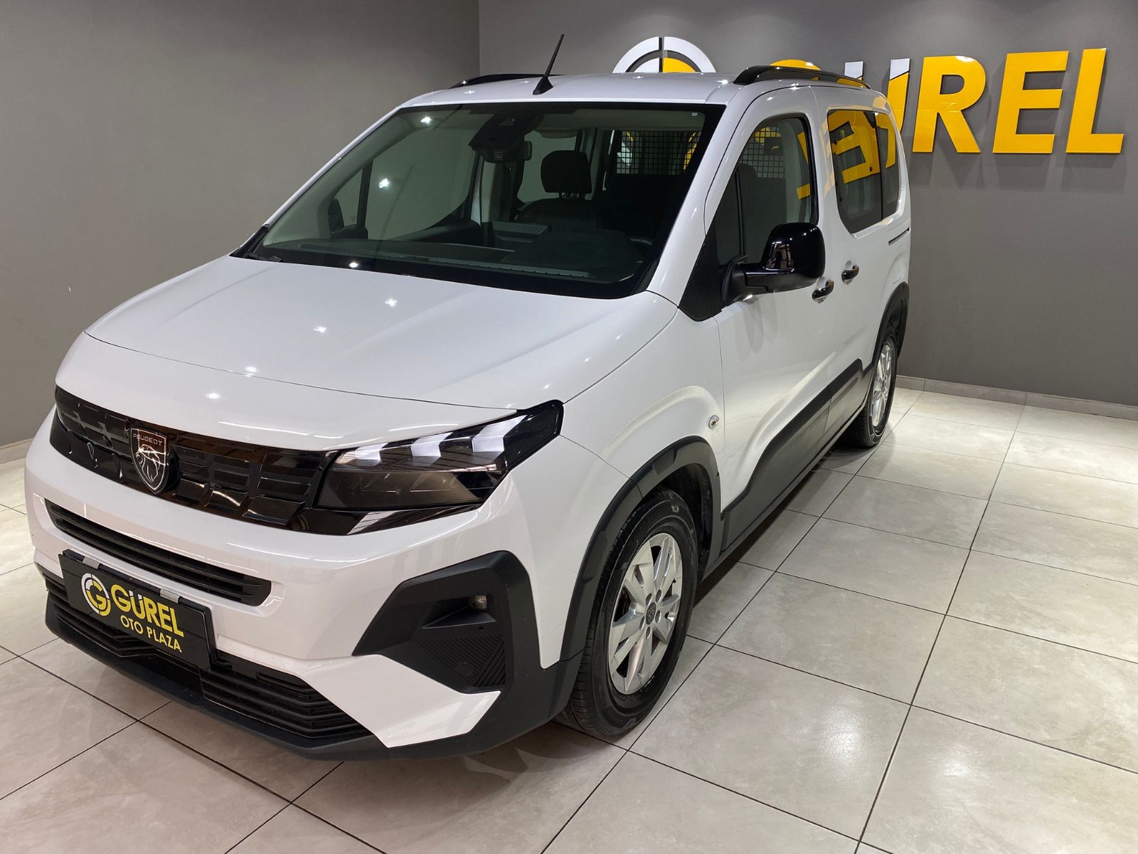 2025 Dizel Otomatik Peugeot Rifter Beyaz Gürel Tasarım Aksesuar Otomotiv San. Tic. Ltd. Şti.