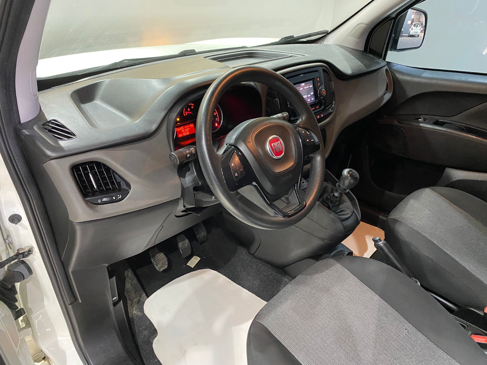 2021 Dizel Manuel Fiat Doblo Beyaz Gürel Tasarım Aksesuar Otomotiv San. Tic. Ltd. Şti.