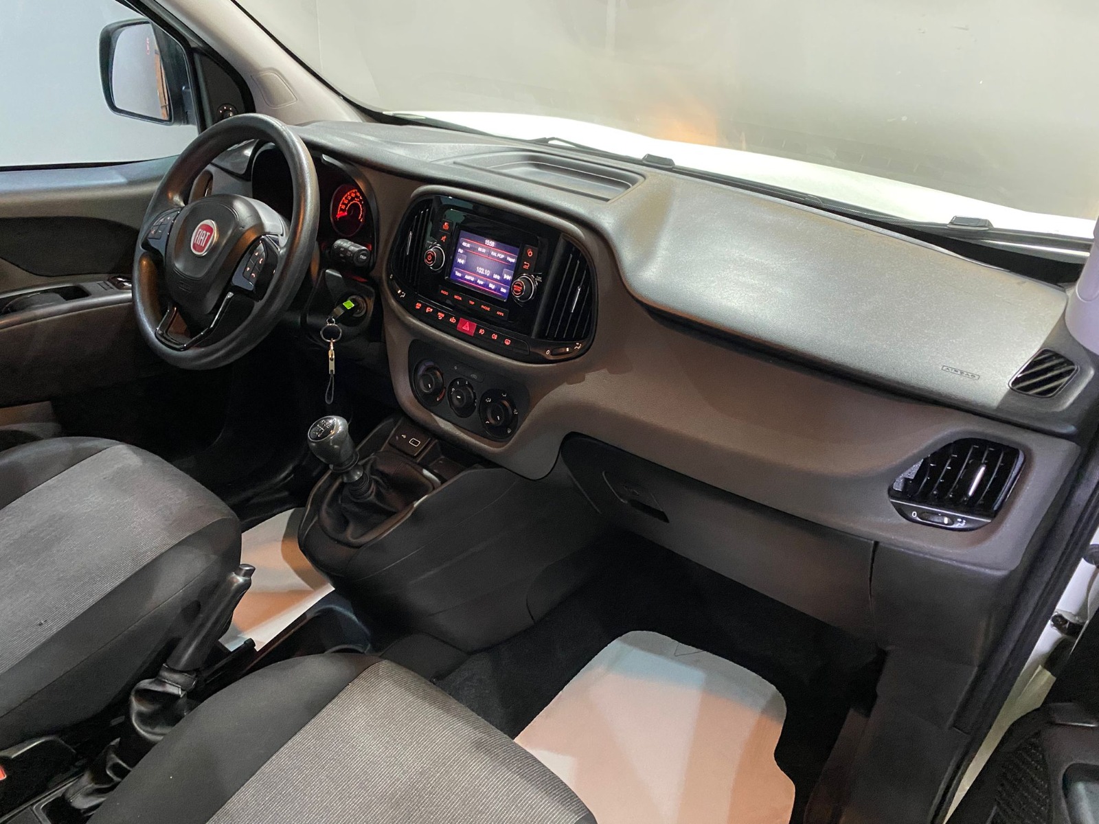 2021 Dizel Manuel Fiat Doblo Beyaz Gürel Tasarım Aksesuar Otomotiv San. Tic. Ltd. Şti.