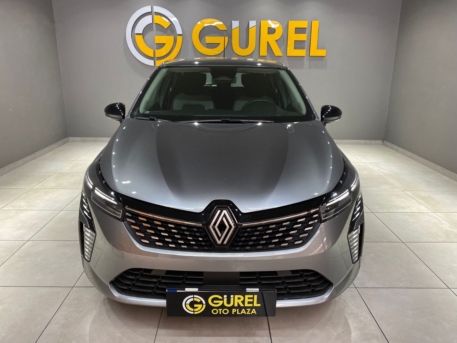 2025 Benzin Otomatik Renault Clio Gri Gürel Tasarım Aksesuar Otomotiv San. Tic. Ltd. Şti.