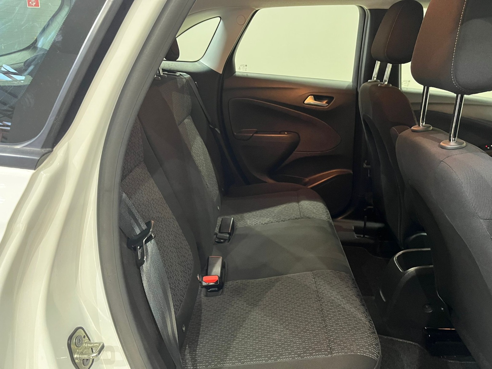 2022 Benzin Otomatik Opel Crossland Beyaz Gürel Tasarım Aksesuar Otomotiv San. Tic. Ltd. Şti.