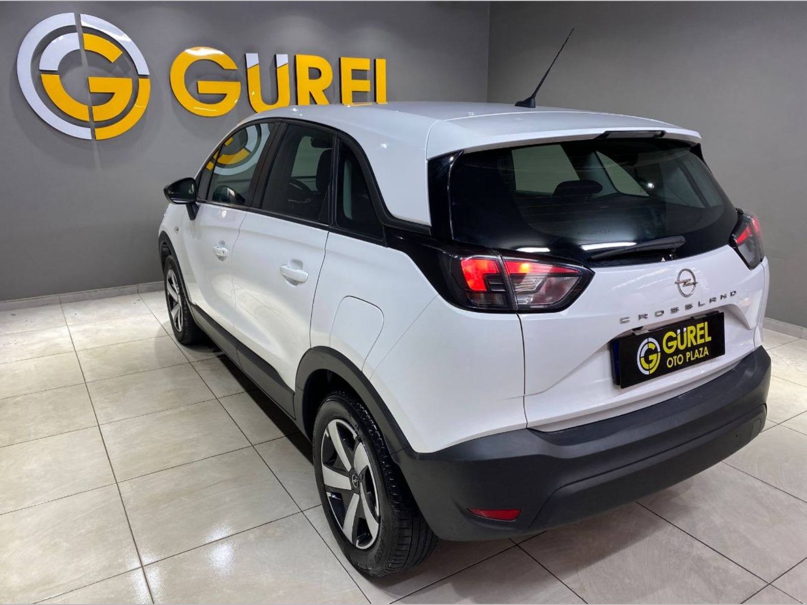 2022 Benzin Otomatik Opel Crossland Beyaz Gürel Tasarım Aksesuar Otomotiv San. Tic. Ltd. Şti.