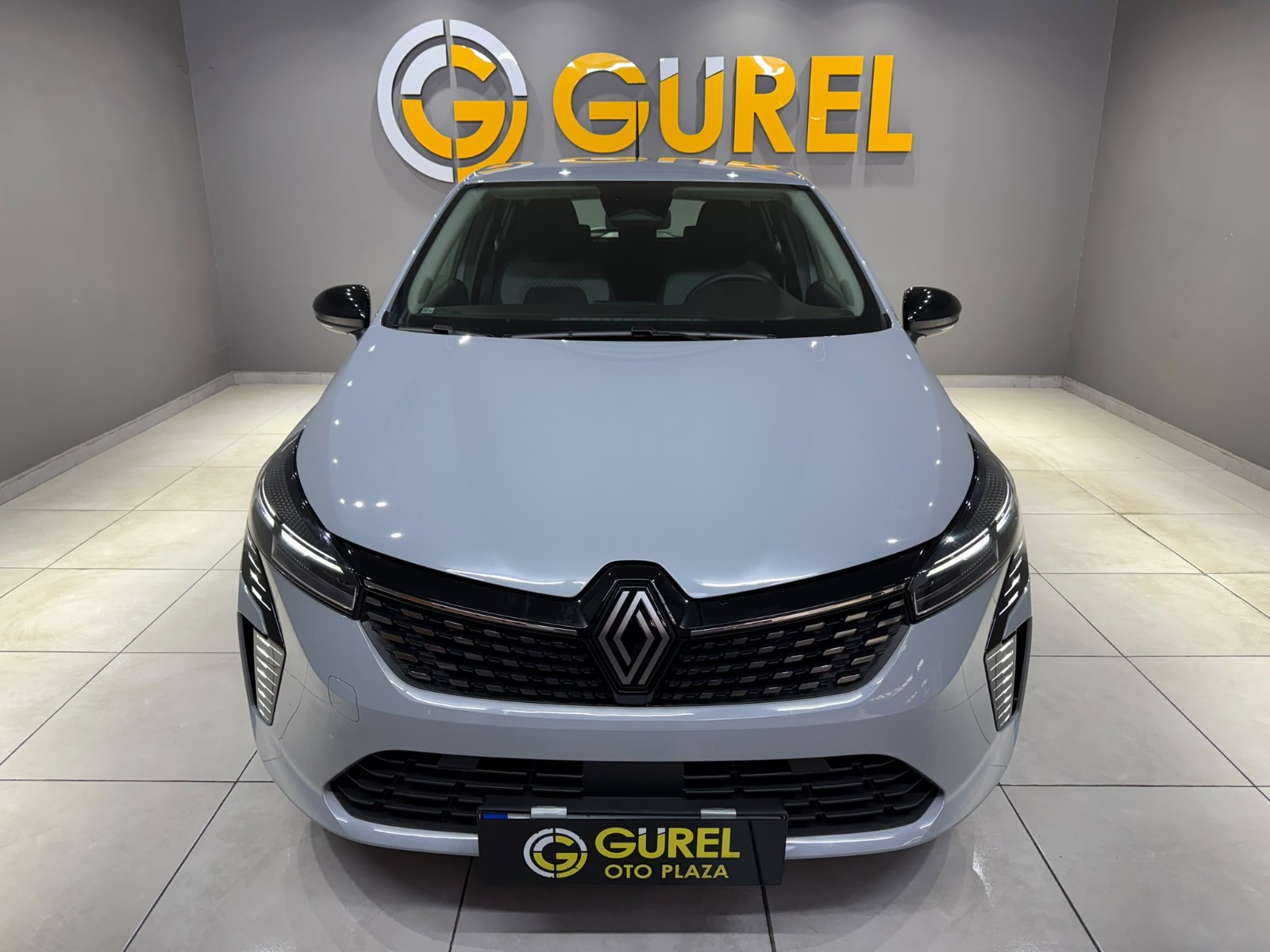 2026 Benzin Otomatik Renault Clio Gri Gürel Tasarım Aksesuar Otomotiv San. Tic. Ltd. Şti.