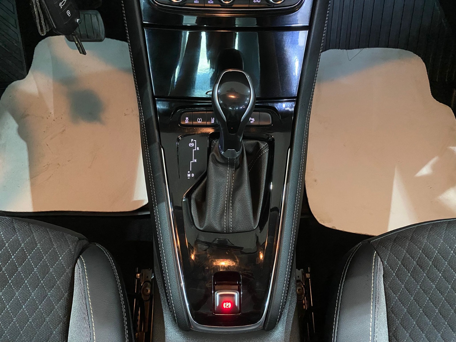 2020 Dizel Otomatik Opel Grandland X Gri Gürel Tasarım Aksesuar Otomotiv San. Tic. Ltd. Şti.