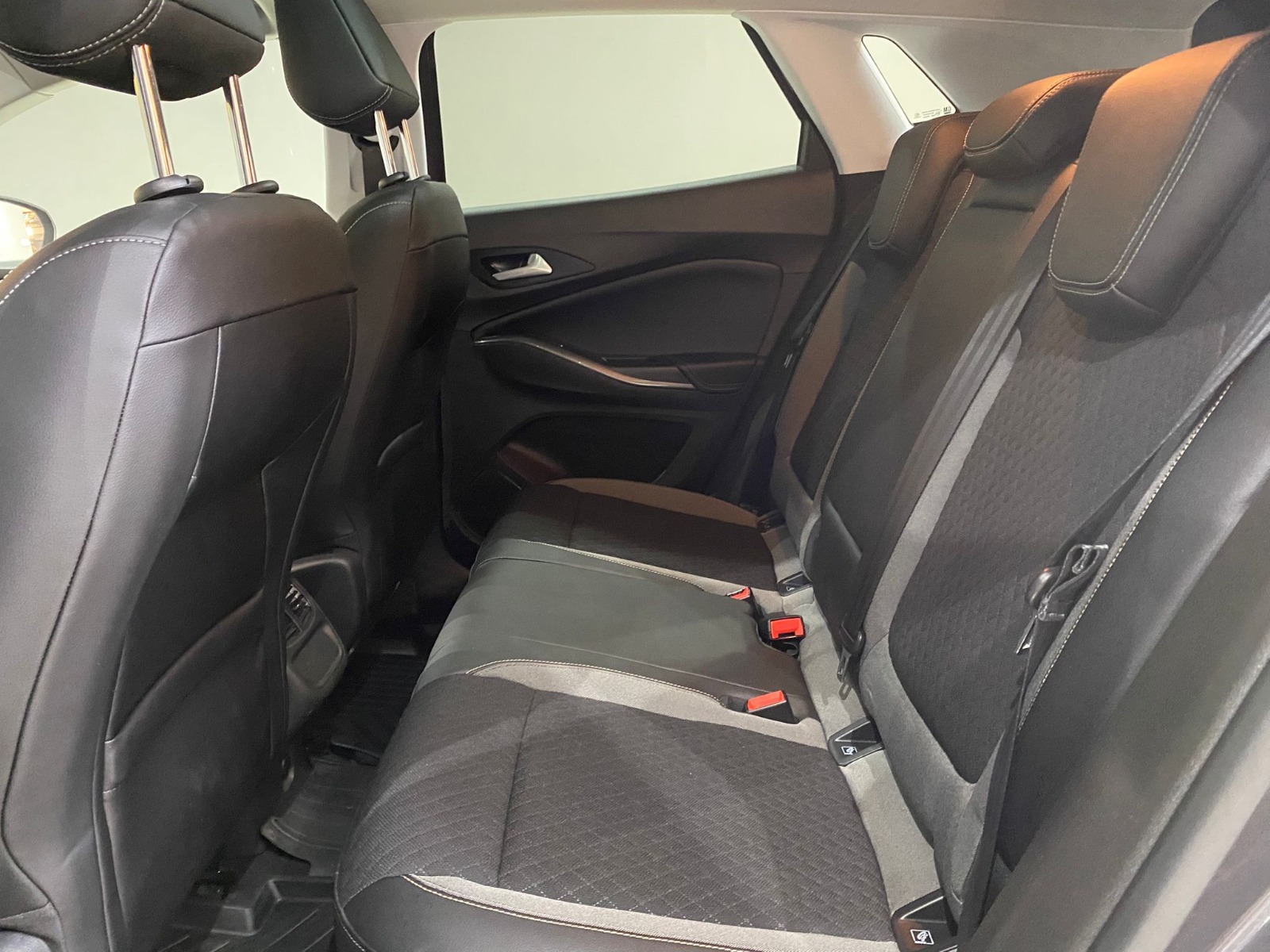 2020 Dizel Otomatik Opel Grandland X Gri Gürel Tasarım Aksesuar Otomotiv San. Tic. Ltd. Şti.