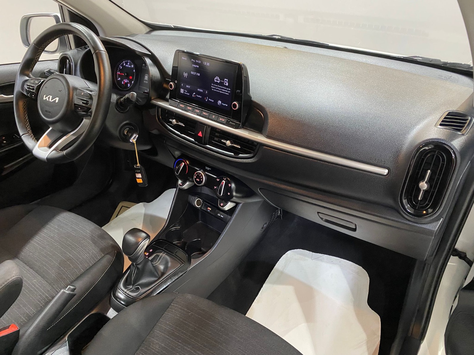 2023 Benzin Otomatik Kia Picanto Beyaz Gürel Tasarım Aksesuar Otomotiv San. Tic. Ltd. Şti.